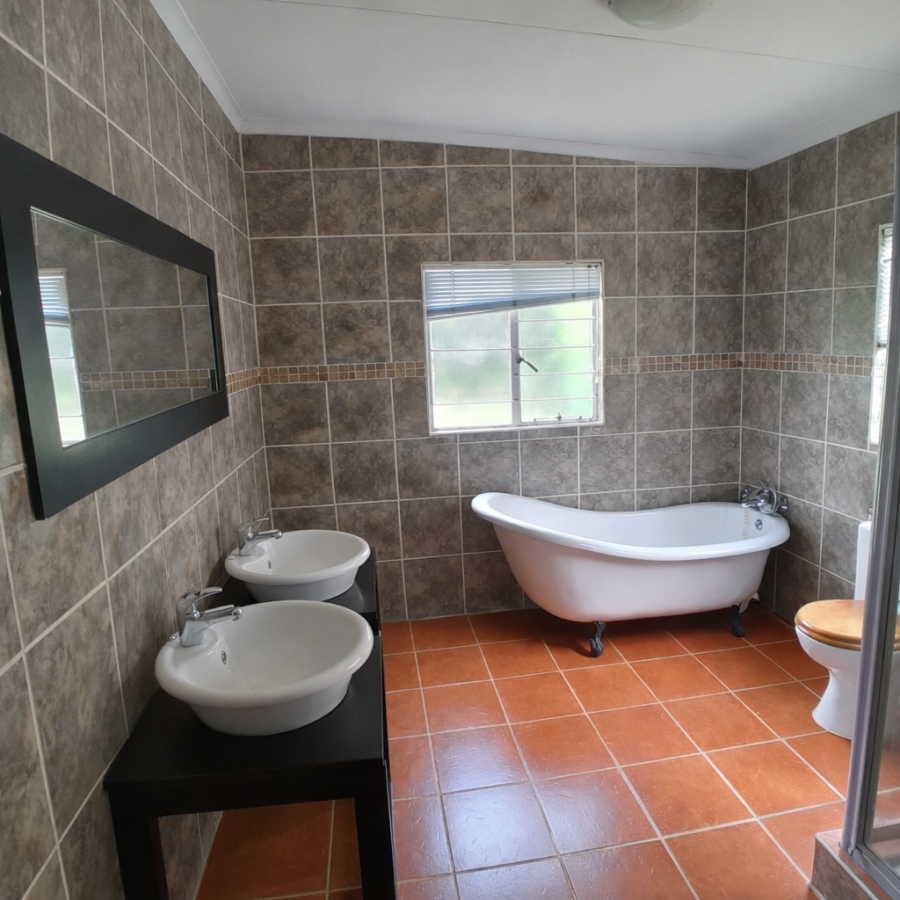 4 Bedroom Property for Sale in Bodorp North West